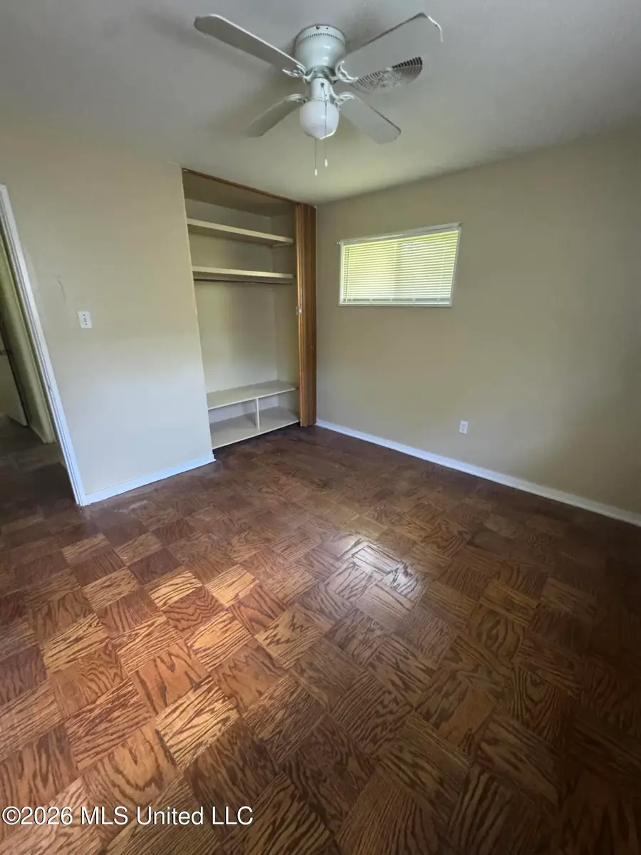 3038 Lakewood Drive, Jackson, MS 39212 - #3