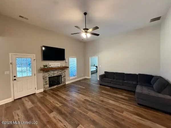 1762 Smart Road, Como, MS 38619 - #2