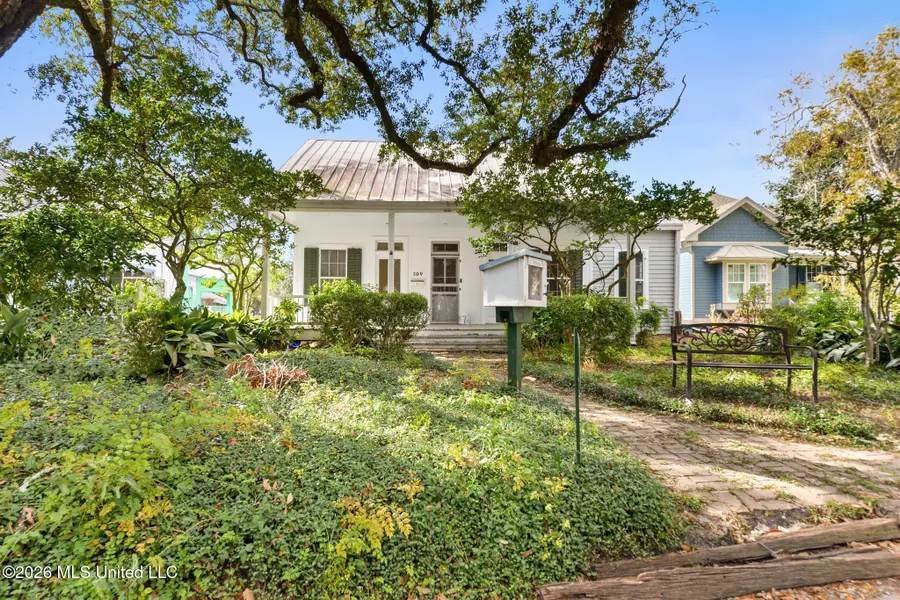 509 Washington Avenue, Ocean Springs, MS 39564 - #2