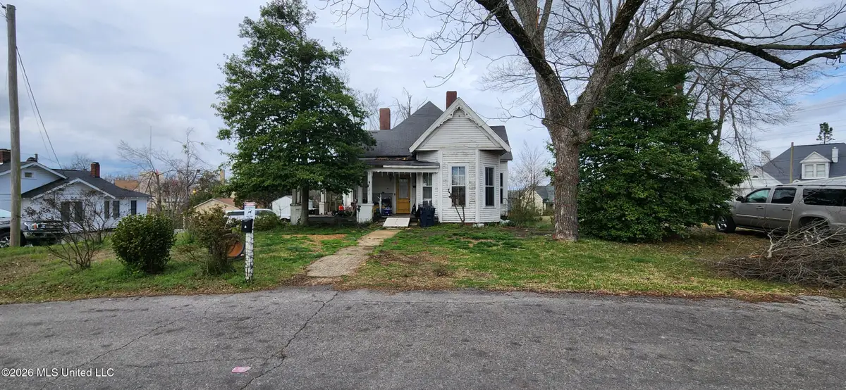 202 Hotel Street, Booneville, MS 38829 - #1