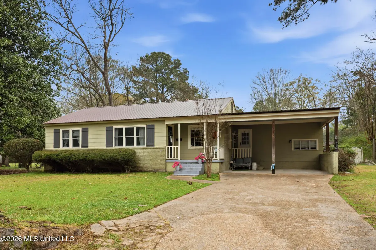 223 S Park Drive, Jackson, MS 39211 - #1