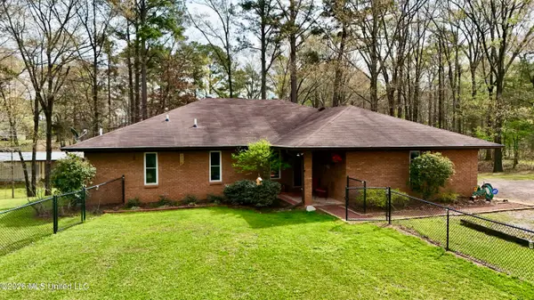 216 Trace Circle, Raymond, MS 39154