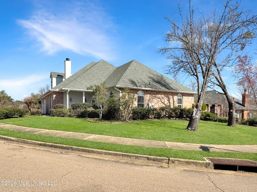 14 Autumn Hill Place, Jackson, MS 39211 - #3