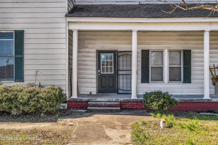 123 Cottrell Street, West Point, MS 39773 - #2