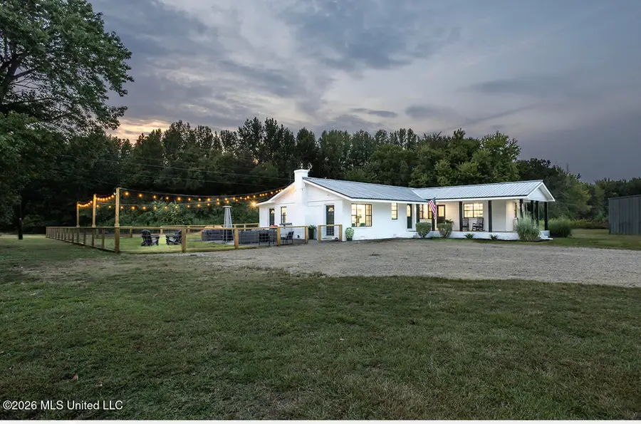4336 S Red Banks Road, Byhalia, MS 38611 - #2