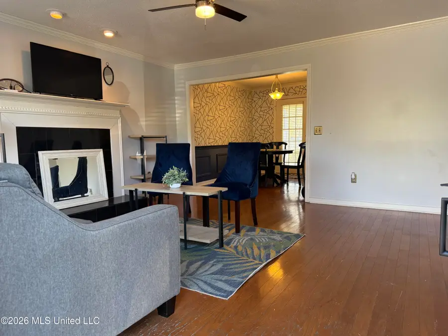 2443 River Oaks Boulevard, Jackson, MS 39211 - #2