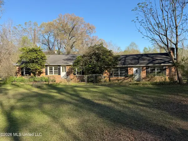 11 Knotts Road, Natchez, MS 39120