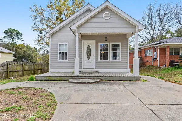 806 Herrick Avenue, Pascagoula, MS 39567