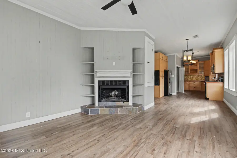 806 Herrick Avenue, Pascagoula, MS 39567 - #3