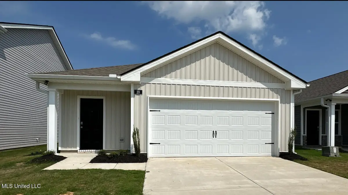 63 Sealy Drive, Byhalia, MS 38611 - #1