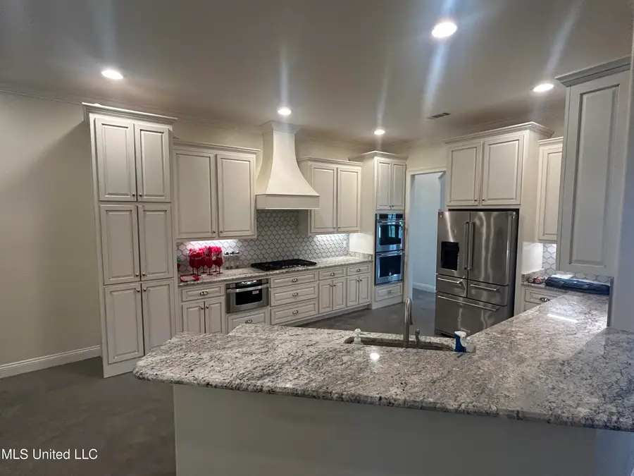 1306 Robert E Lee Drive, Greenwood, MS 38930 - #3