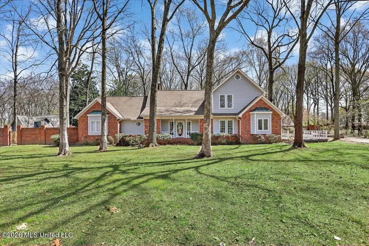 7170 Country Oaks Drive, Southaven, MS 38672 - #1