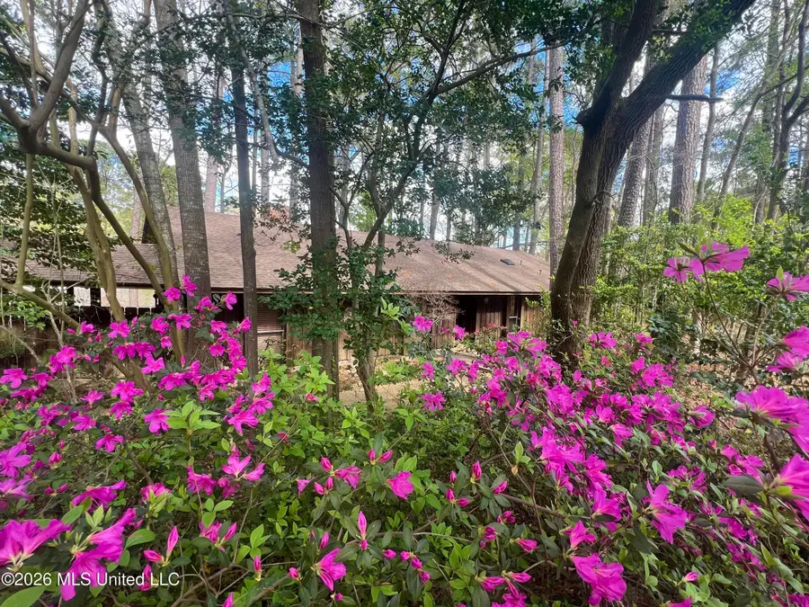 402 Glen Cove Road, Brandon, MS 39047 - #2