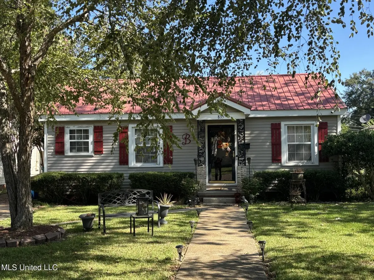 835 Catalpa Street, Clarksdale, MS 38614 - #1