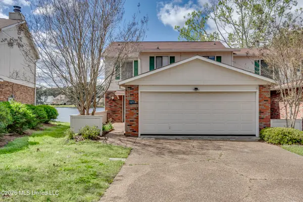 423 Lakebend Place, Brandon, MS 39042