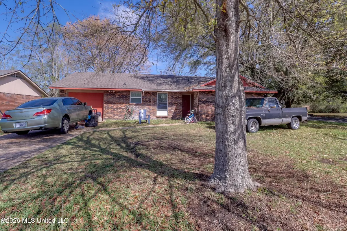 2627 W Angela Circle, Gulfport, MS 39503 - #1