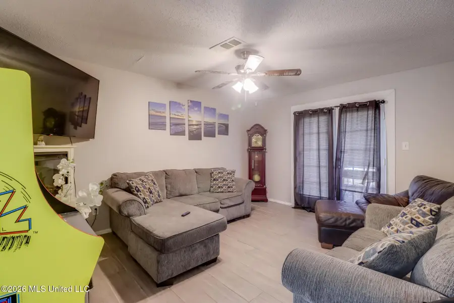 2627 W Angela Circle, Gulfport, MS 39503 - #2