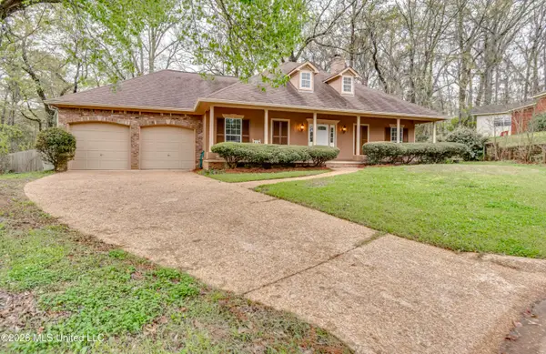 107 Newport Circle, Clinton, MS 39056