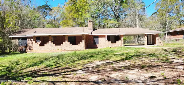 138 Cliff Mitchell Road, Picayune, MS 39466