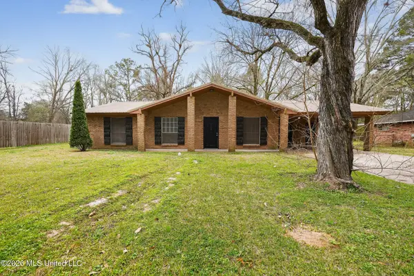 4933 Cottonwood Lane, Jackson, MS 39212