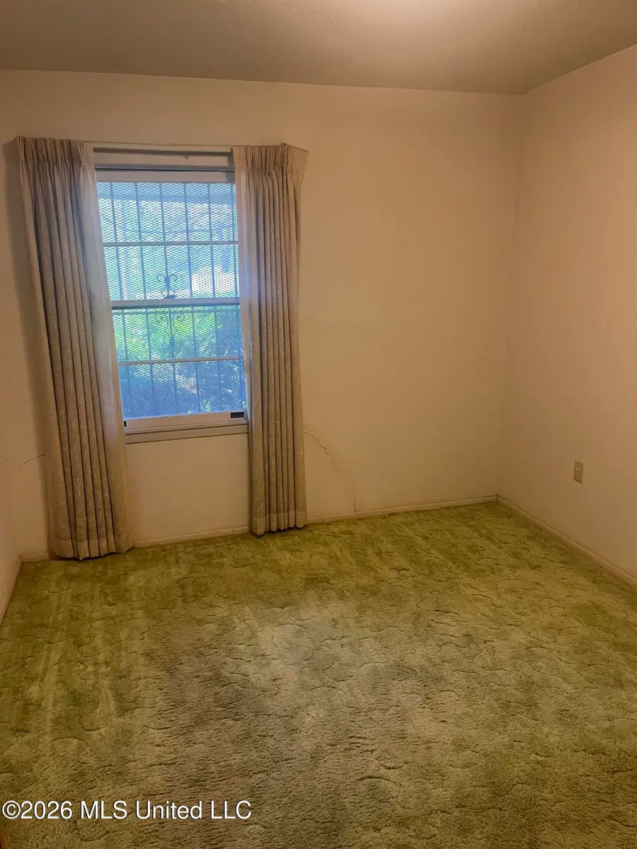 2842 Teresa Drive, Jackson, MS 39212 - #2