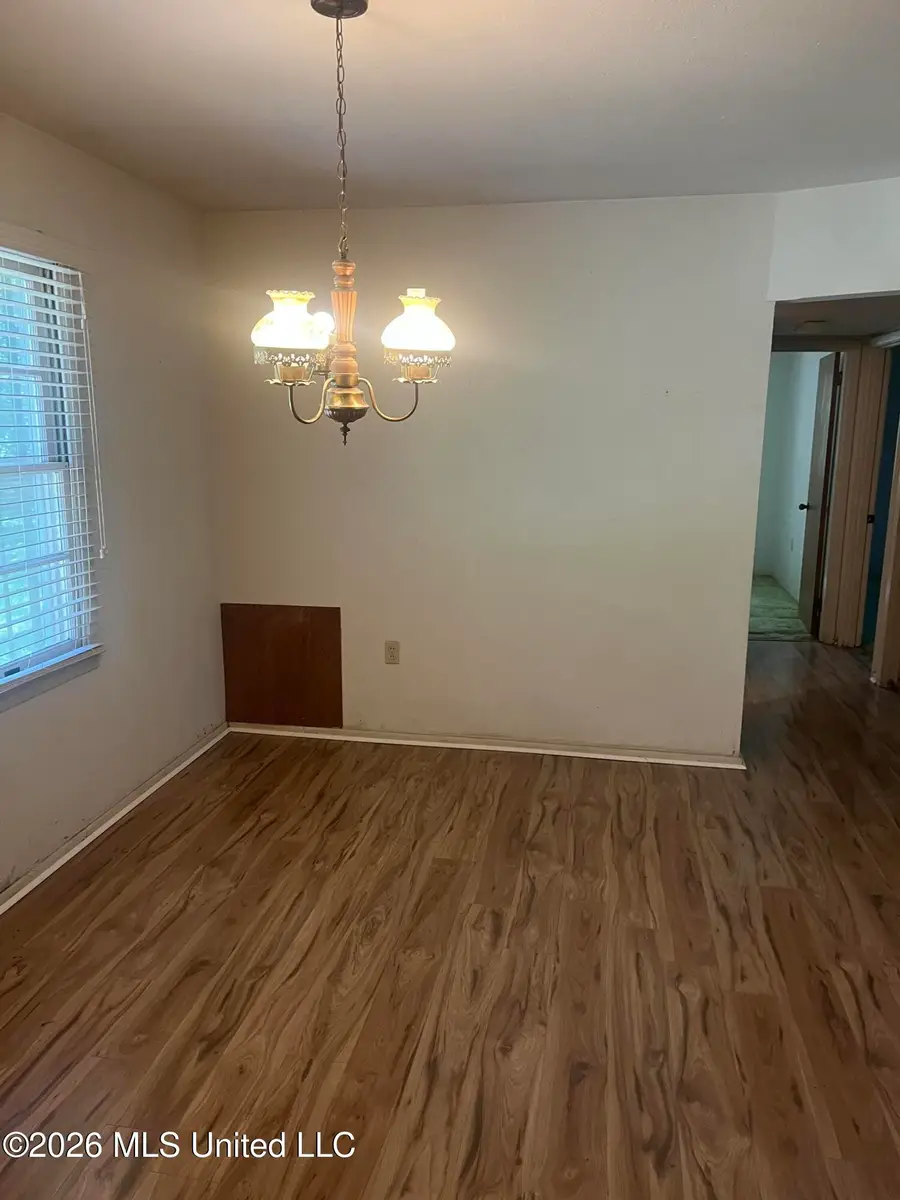 2842 Teresa Drive, Jackson, MS 39212 - #3