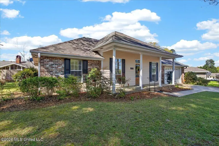 521 Avalon Avenue, McComb, MS 39648 - #3