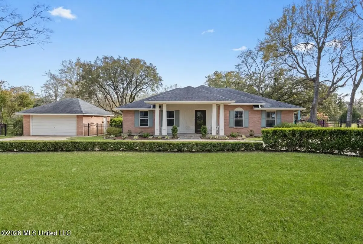 1402 Calhoun Street, Ocean Springs, MS 39564 - #1