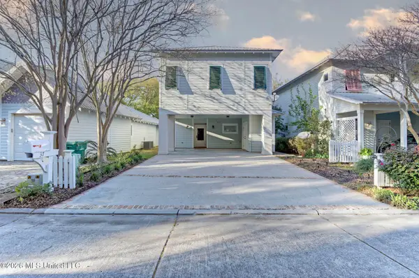 37 Chapel Hill Road, Bay Saint Louis, MS 39520