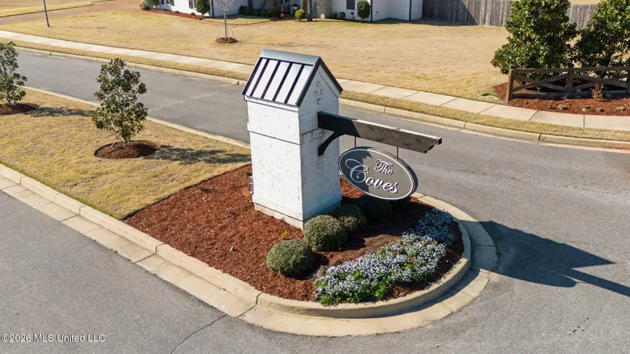 6983 Farm Cove, Olive Branch, MS 38654 - #2