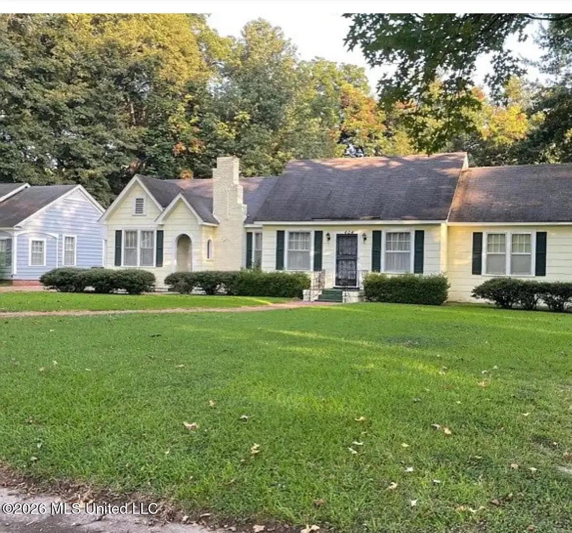 404 W Jefferson Avenue, Greenwood, MS 38930 - #1