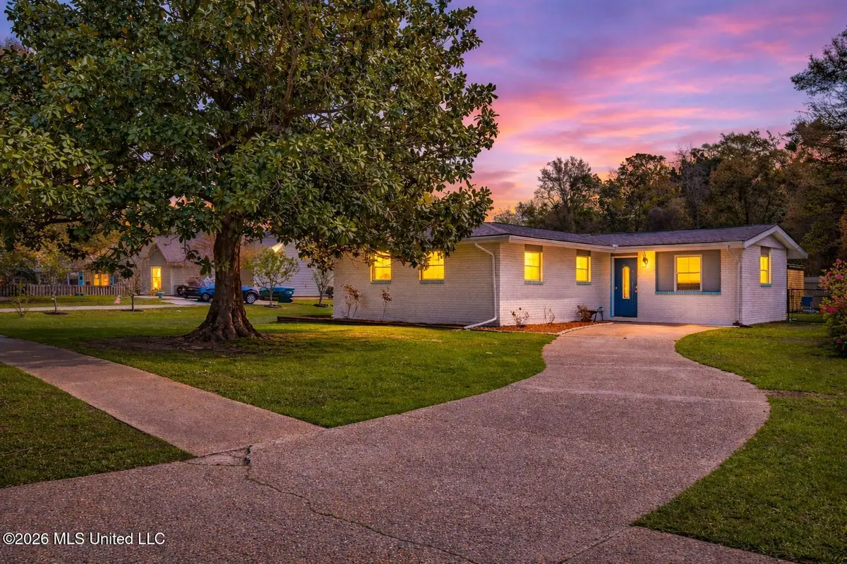 2304 Gulf Avenue, Gulfport, MS 39501 - #1