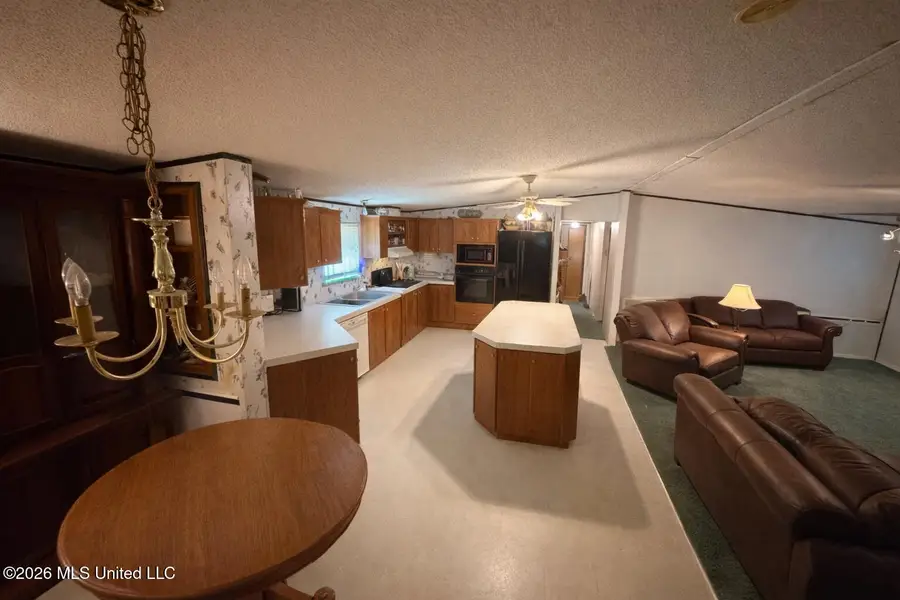 185 Carol Avenue, Florence, MS 39073 - #3