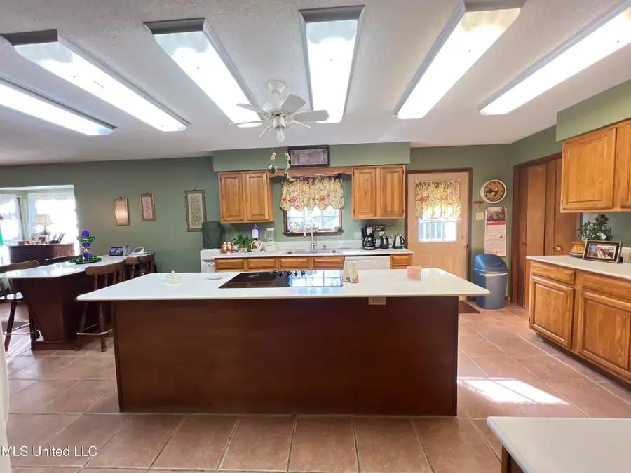 654 Koula Place, Diamondhead, MS 39525 - #3