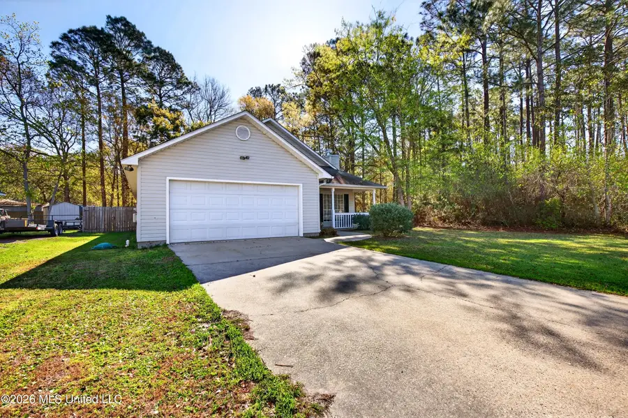 2000 Deer Street, Ocean Springs, MS 39564 - #2