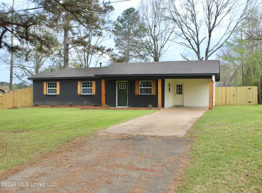 1304 NE 1st Avenue, Magee, MS 39111 - #3