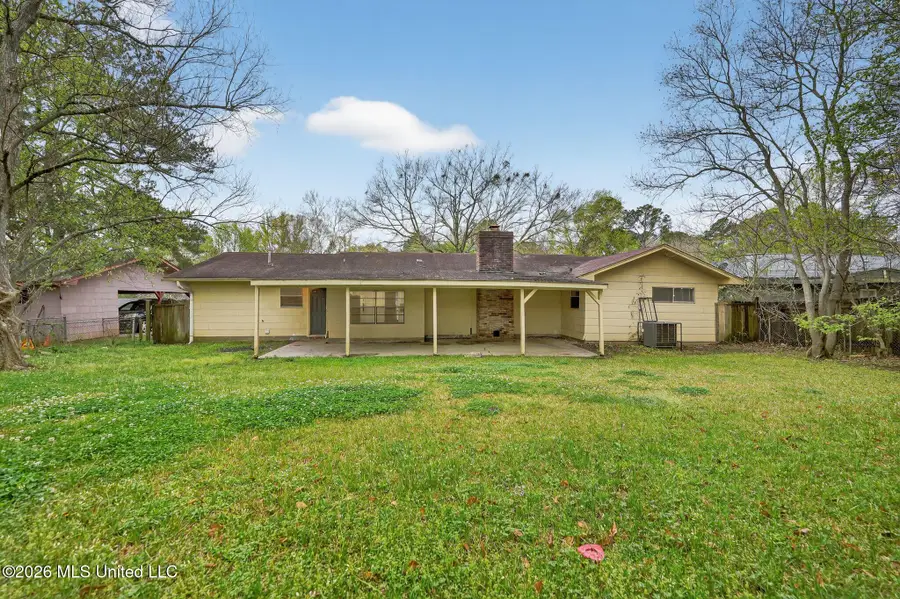 1062 Autumn Street, Jackson, MS 39212 - #2