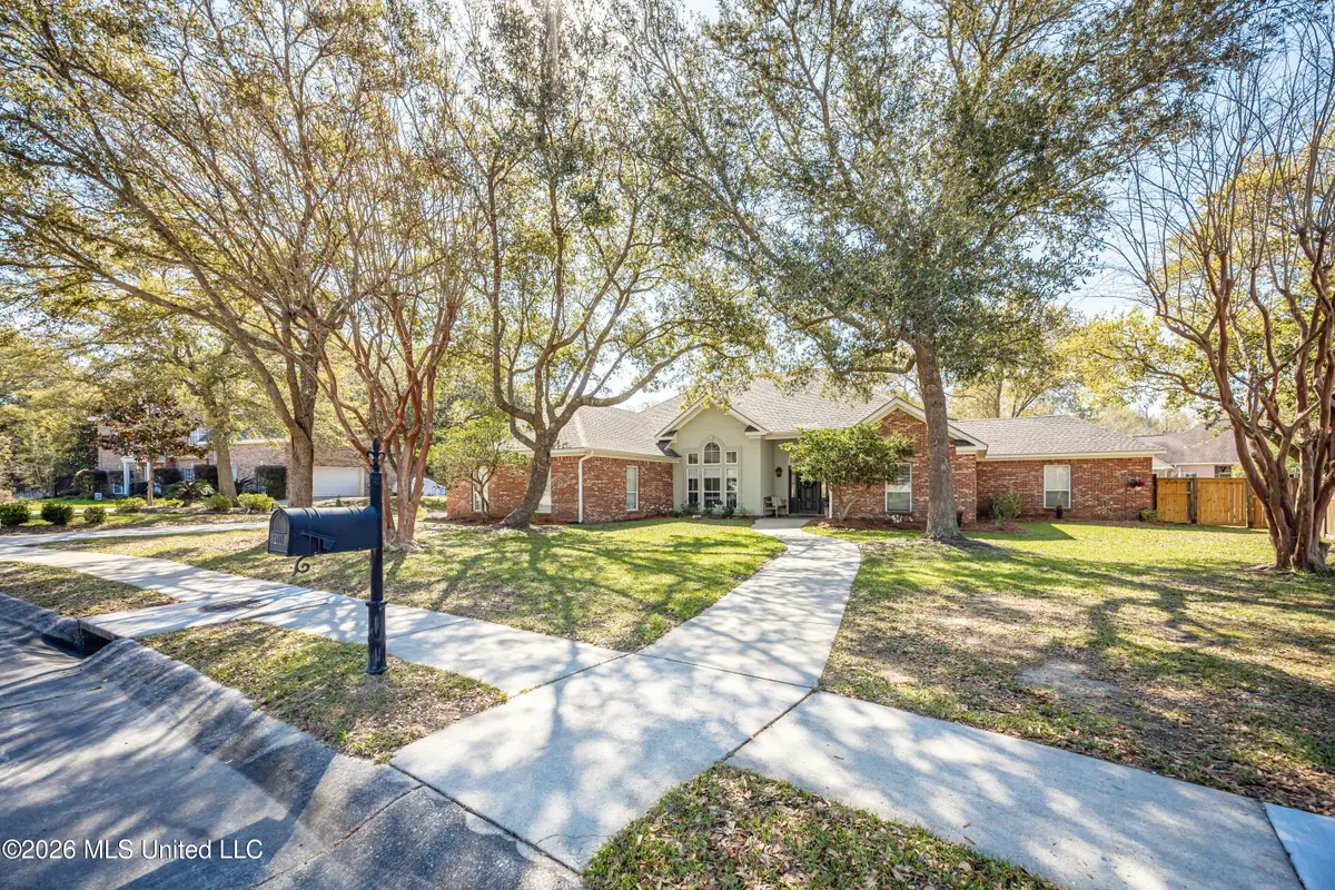 510 Rue Chateauguay, Ocean Springs, MS 39564 - #1