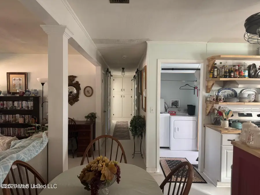 916 E College Avenue, Wiggins, MS 39577 - #2