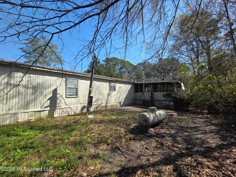 2517 N 9th Street, Ocean Springs, MS 39564 - #2