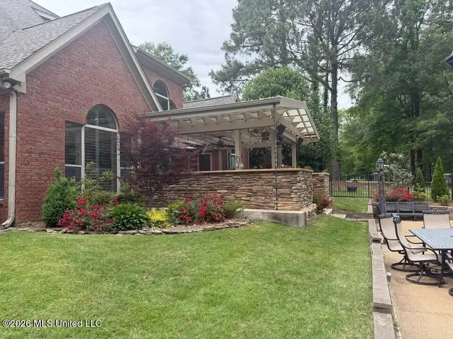 1290 S Robertson Road, Hernando, MS 38632 - #3