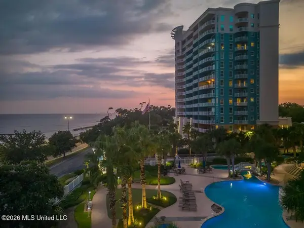 2228 Beach Drive, Gulfport, MS 39507