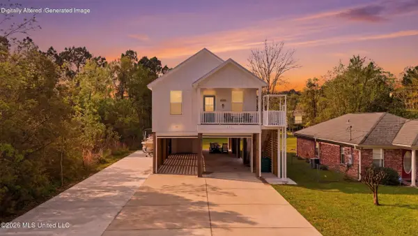 111 North Street, Waveland, MS 39576