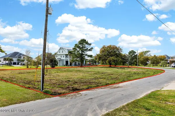 15613 Joan D' Arc Circle, Biloxi, MS 39532