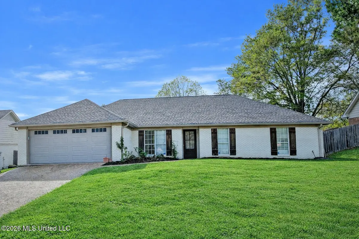 606 Honeysuckle Drive, Madison, MS 39110 - #1