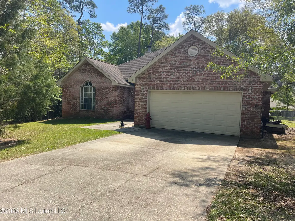 215 Ridgeview Drive, Carriere, MS 39426 - #1