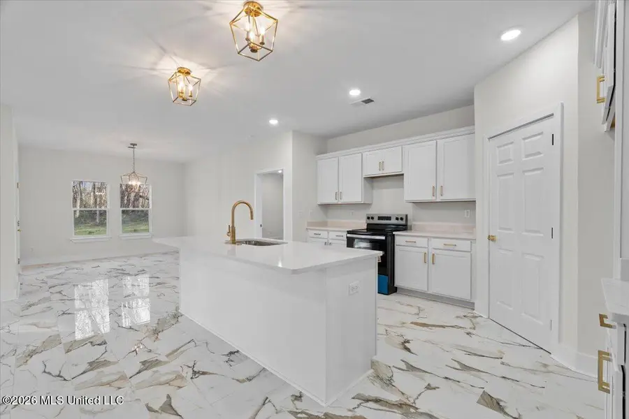 185 Lee Creek Cove, Byhalia, MS 38611 - #3