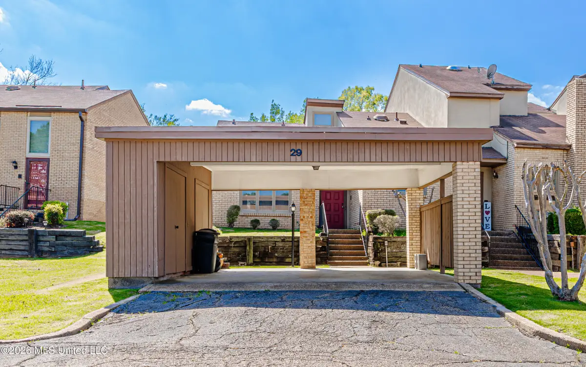 29 Park Crest Place, Jackson, MS 39211 - #1