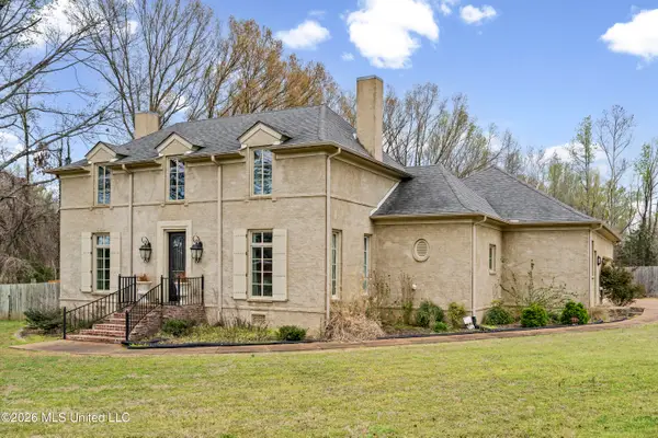 5078 Dixie Creek Drive, Hernando, MS 38632