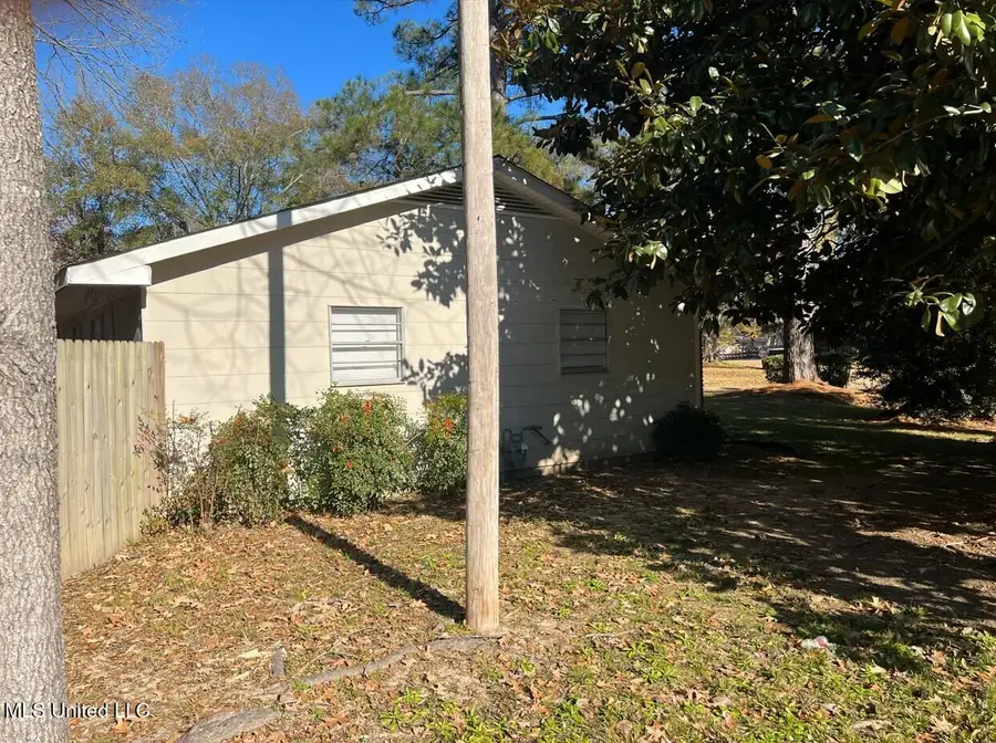 1740 Smallwood Street, Jackson, MS 39212 - #2